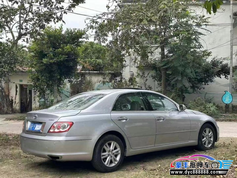 10年丰田锐志轿车抵押车出售