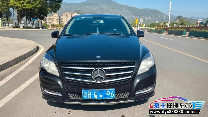 18年奔驰R轿车抵押车出售