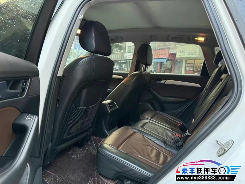 16年奥迪Q5轿车抵押车出售