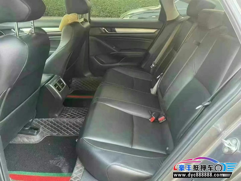 21年本田雅阁轿车抵押车出售