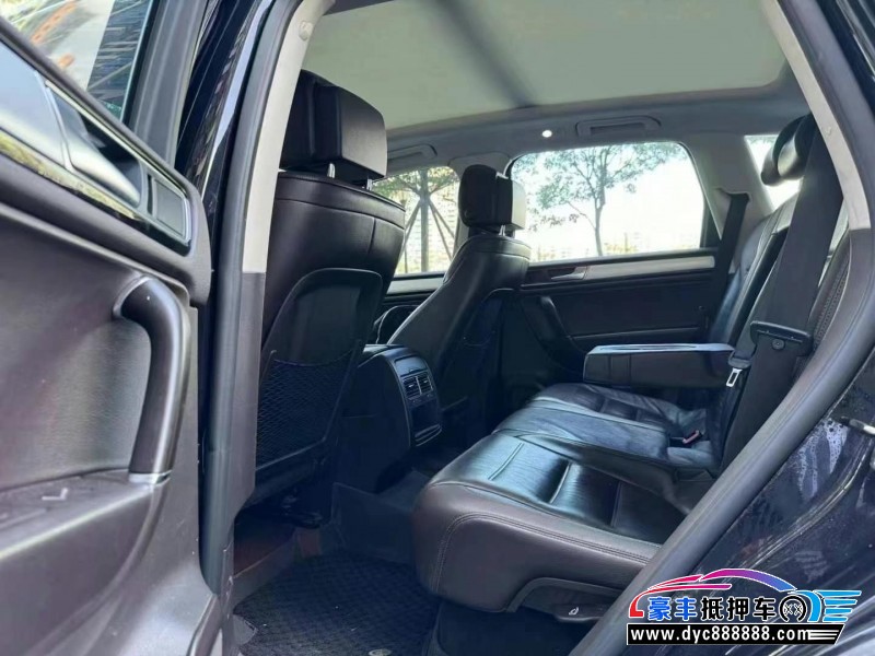 19年大众途锐轿车抵押车出售