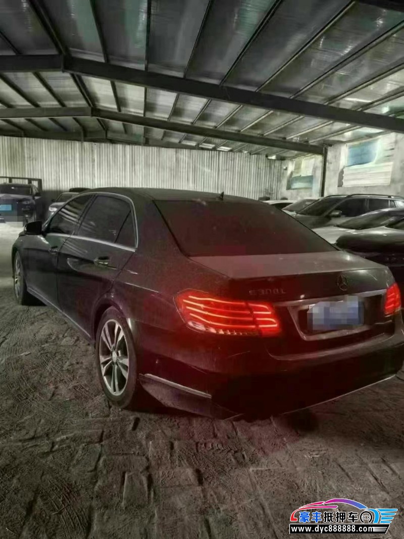 14年奔驰E轿车抵押车出售