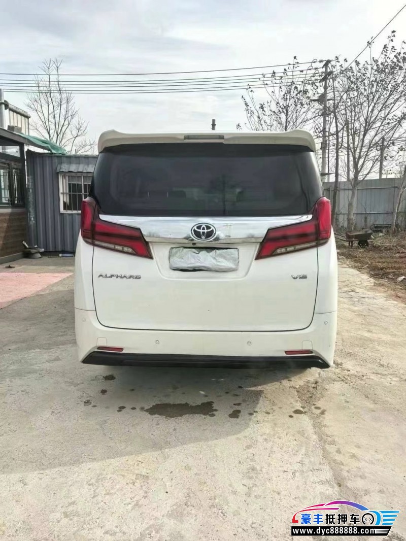 15年丰田埃尔法轿车抵押车出售