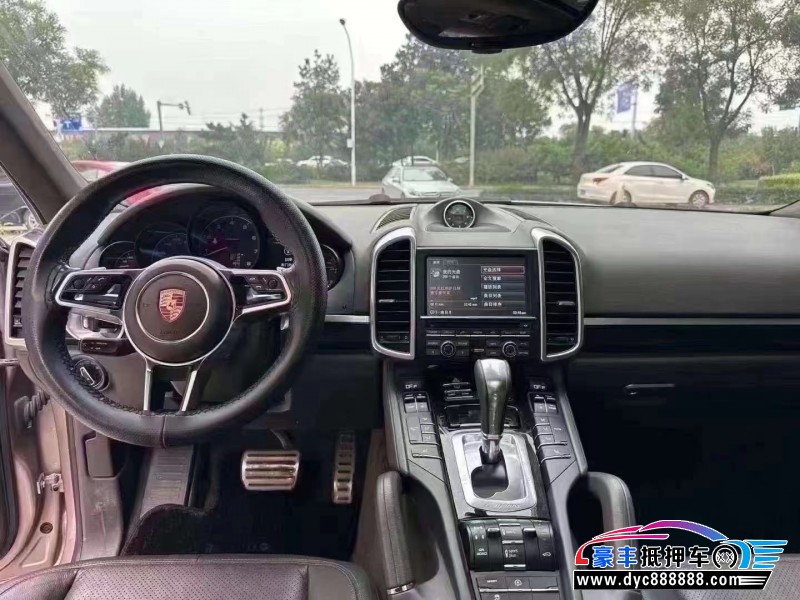 15年保时捷卡宴轿车抵押车出售