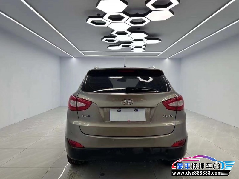 15年现代ix35轿车抵押车出售