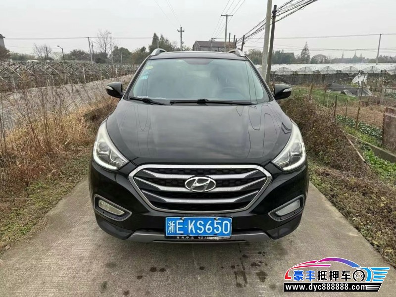 16年现代ix35轿车抵押车出售