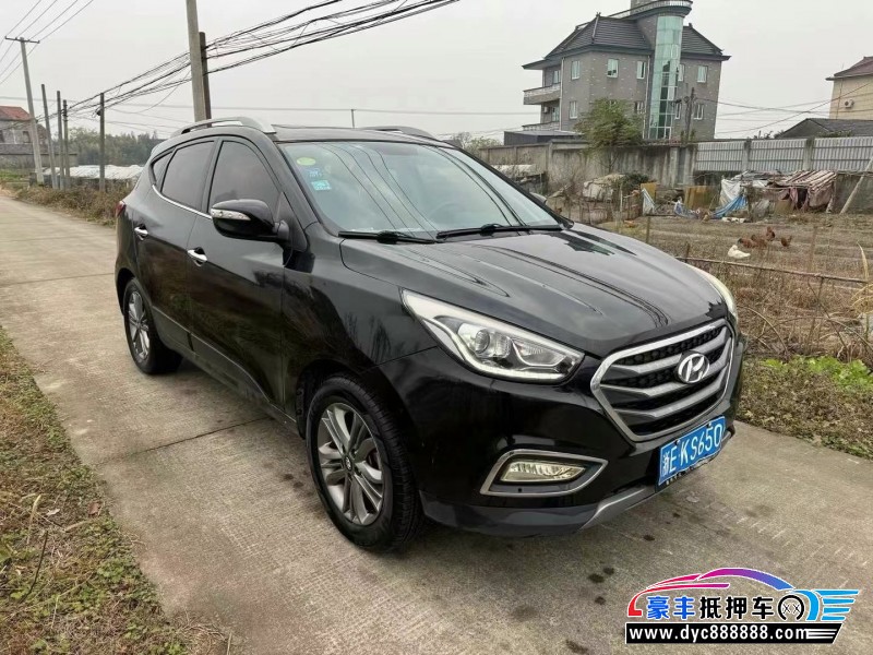 16年现代ix35轿车抵押车出售