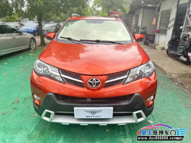 抵押车出售14年丰田RAV4荣放轿车