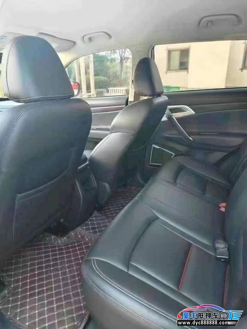 20年吉利博越轿车抵押车出售