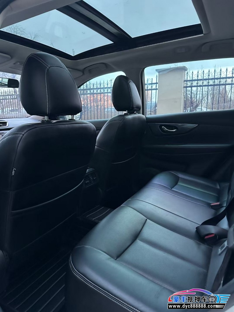 15年日产奇骏轿车抵押车出售