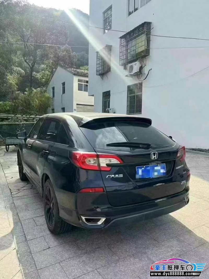 19年本田冠道轿车抵押车出售