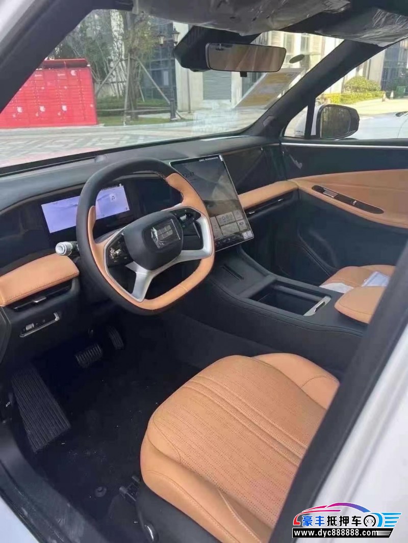 24年吉利银河L7轿车抵押车出售