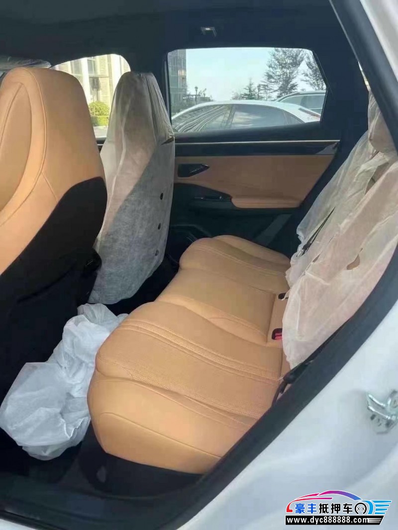 24年吉利银河L7轿车抵押车出售