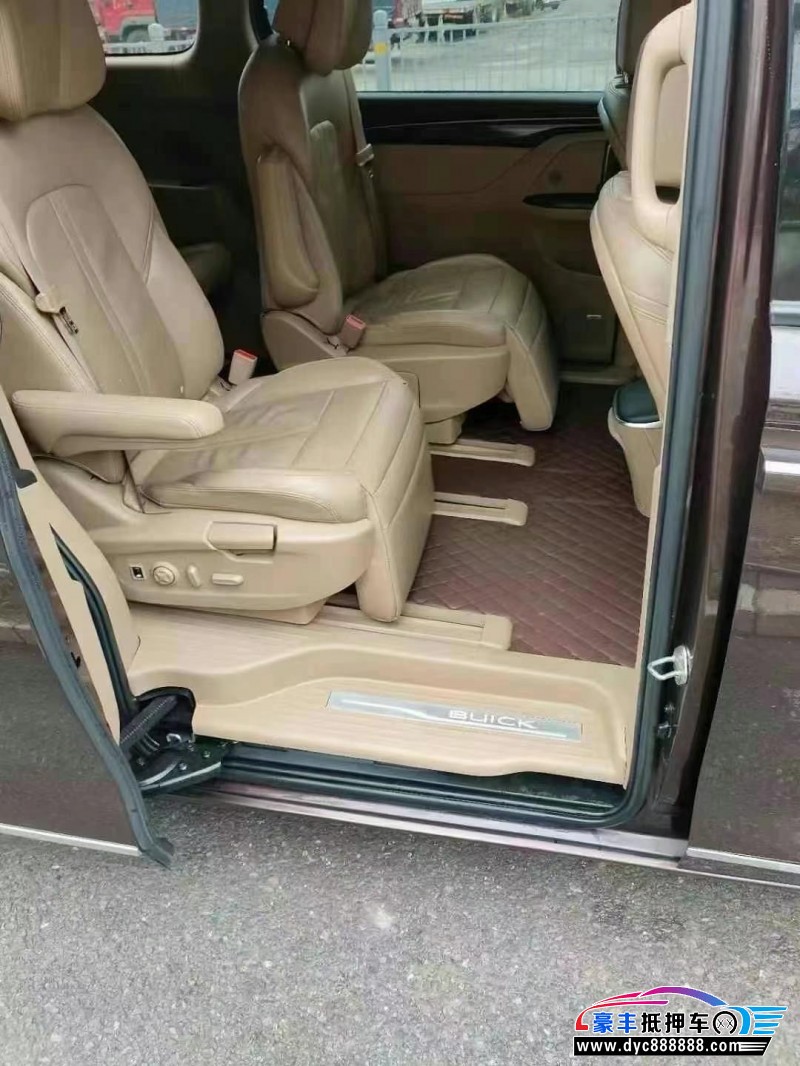 17年别克GL8MPV抵押车出售