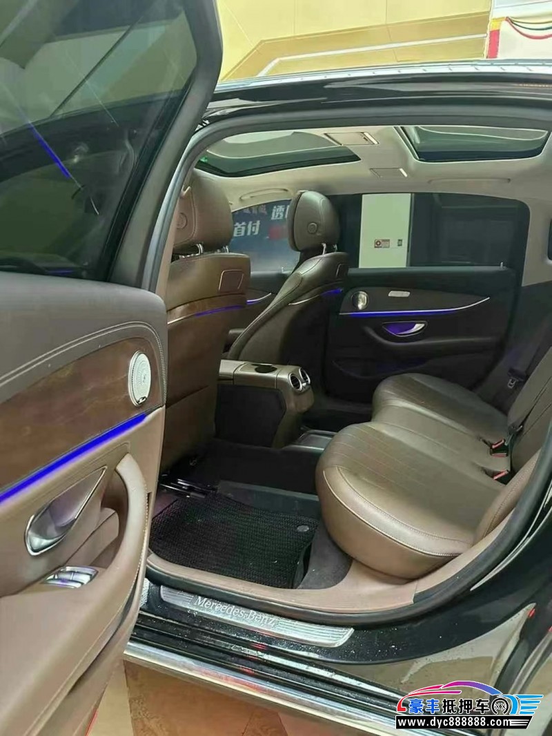 18年奔驰E轿车抵押车出售