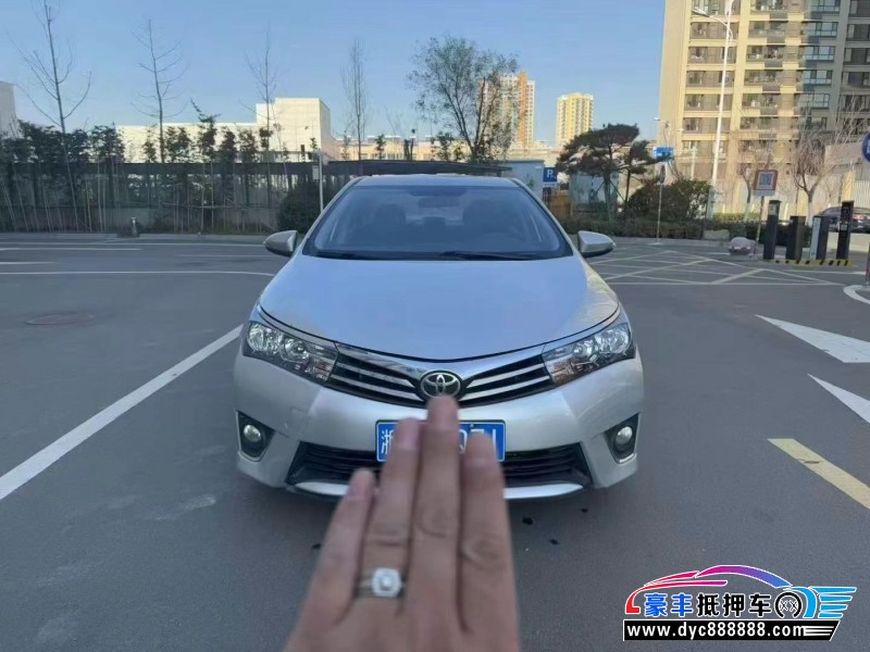 17年丰田卡罗拉轿车抵押车出售