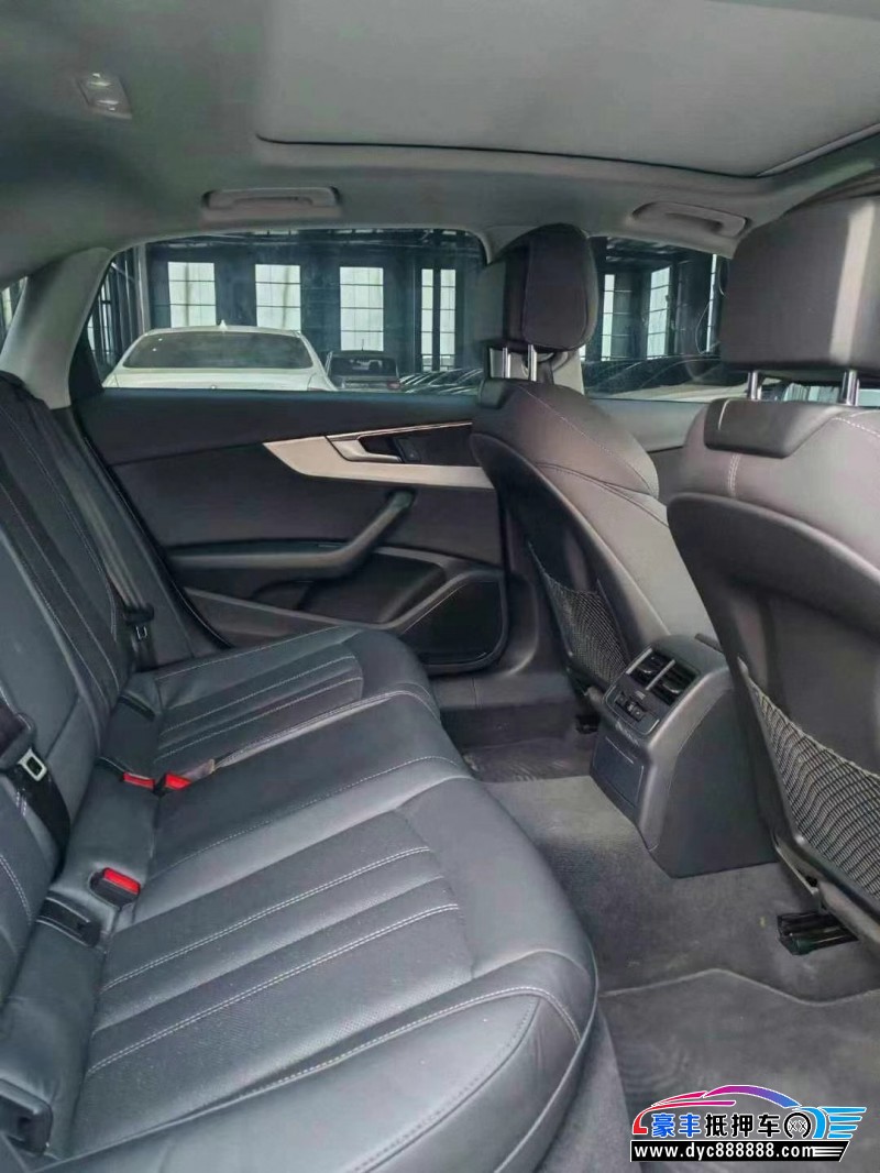 20年奥迪A4L轿车抵押车出售