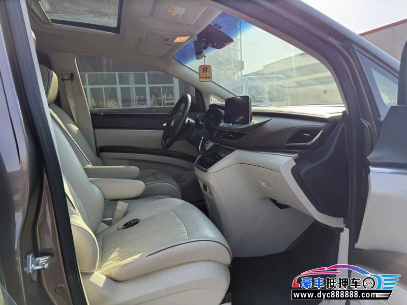 22年别克GL8轿车抵押车出售