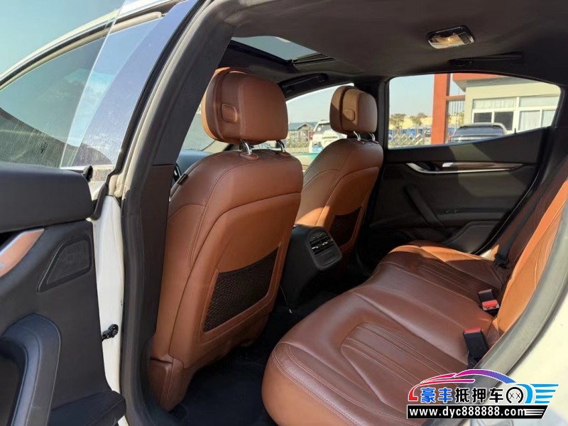 15年玛莎拉蒂Ghibli轿车抵押车出售