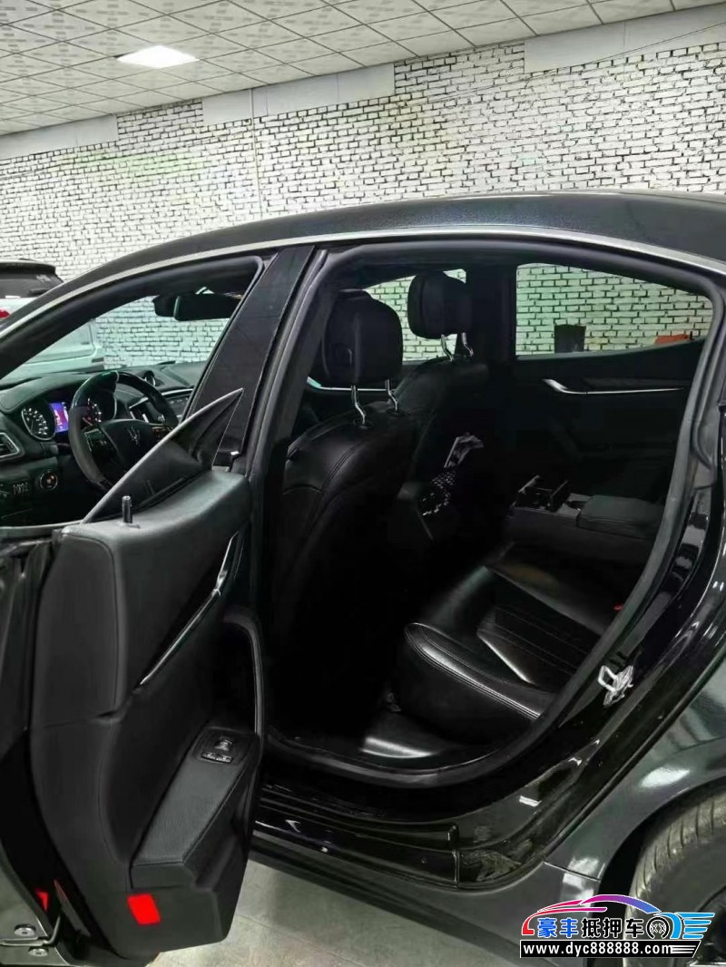 16年玛莎拉蒂Ghibli轿车抵押车出售