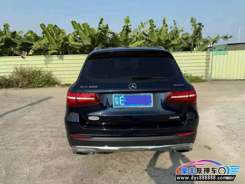 17年奔驰GLC轿车抵押车出售