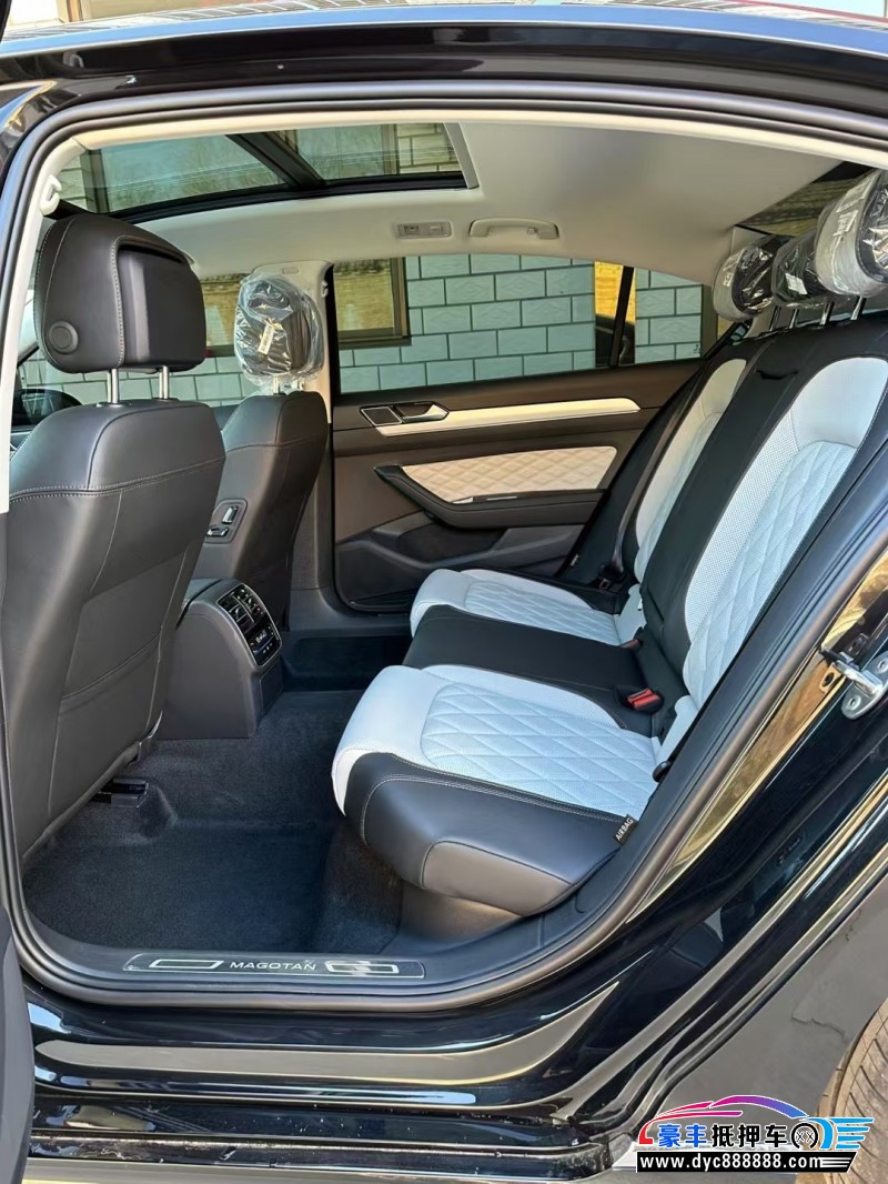 24年大众迈腾轿车抵押车出售