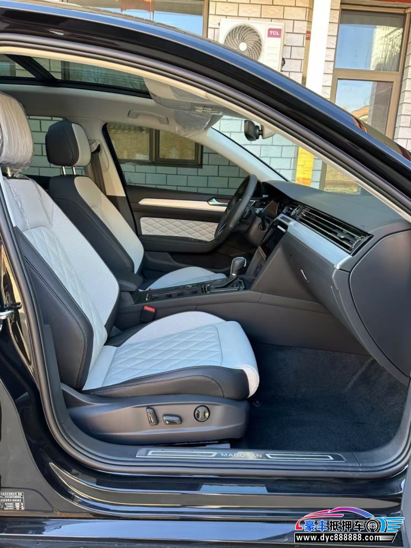 24年大众迈腾轿车抵押车出售