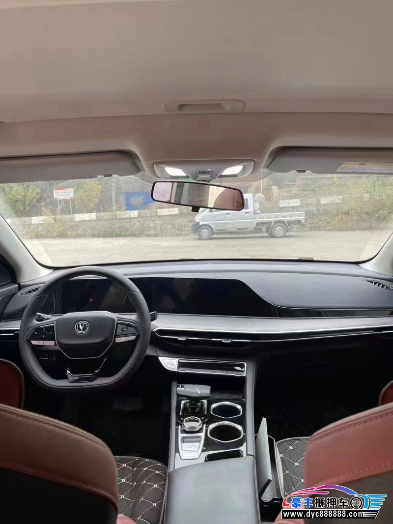 23年长安逸动轿车抵押车出售