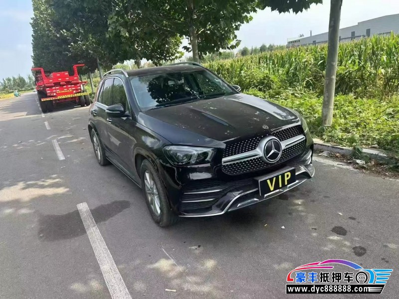 20年奔驰GLE轿车抵押车出售