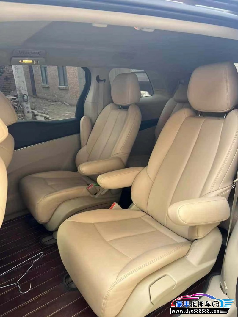 19年别克GL8轿车抵押车出售