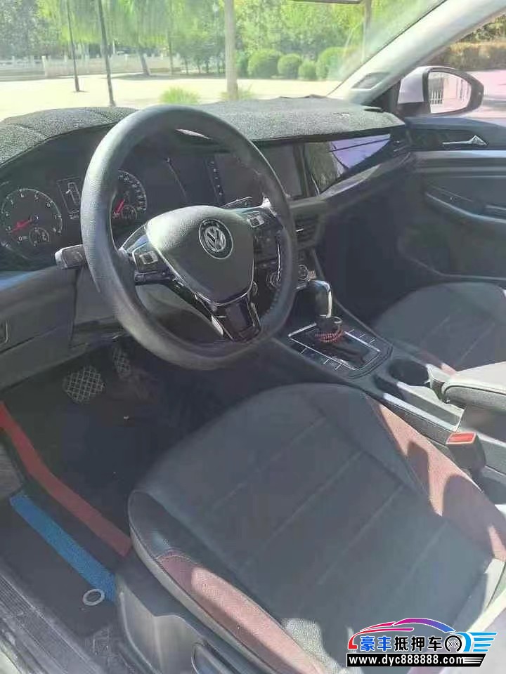 18年大众宝来轿车抵押车出售