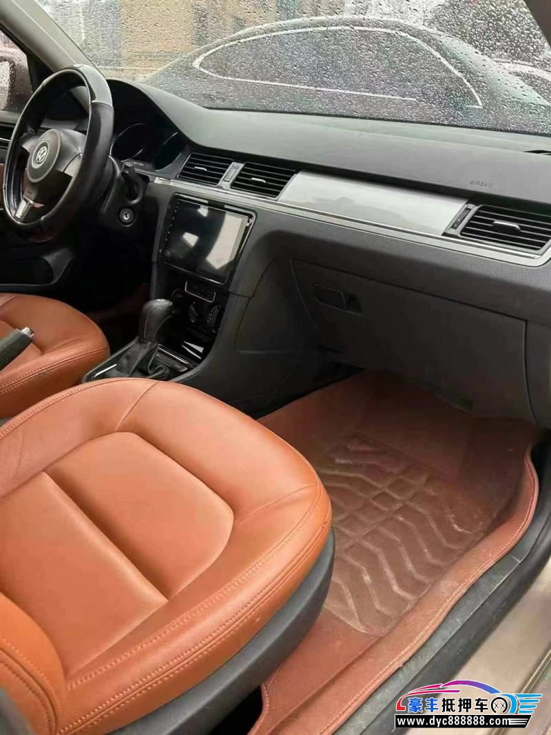 15年大众宝来轿车抵押车出售