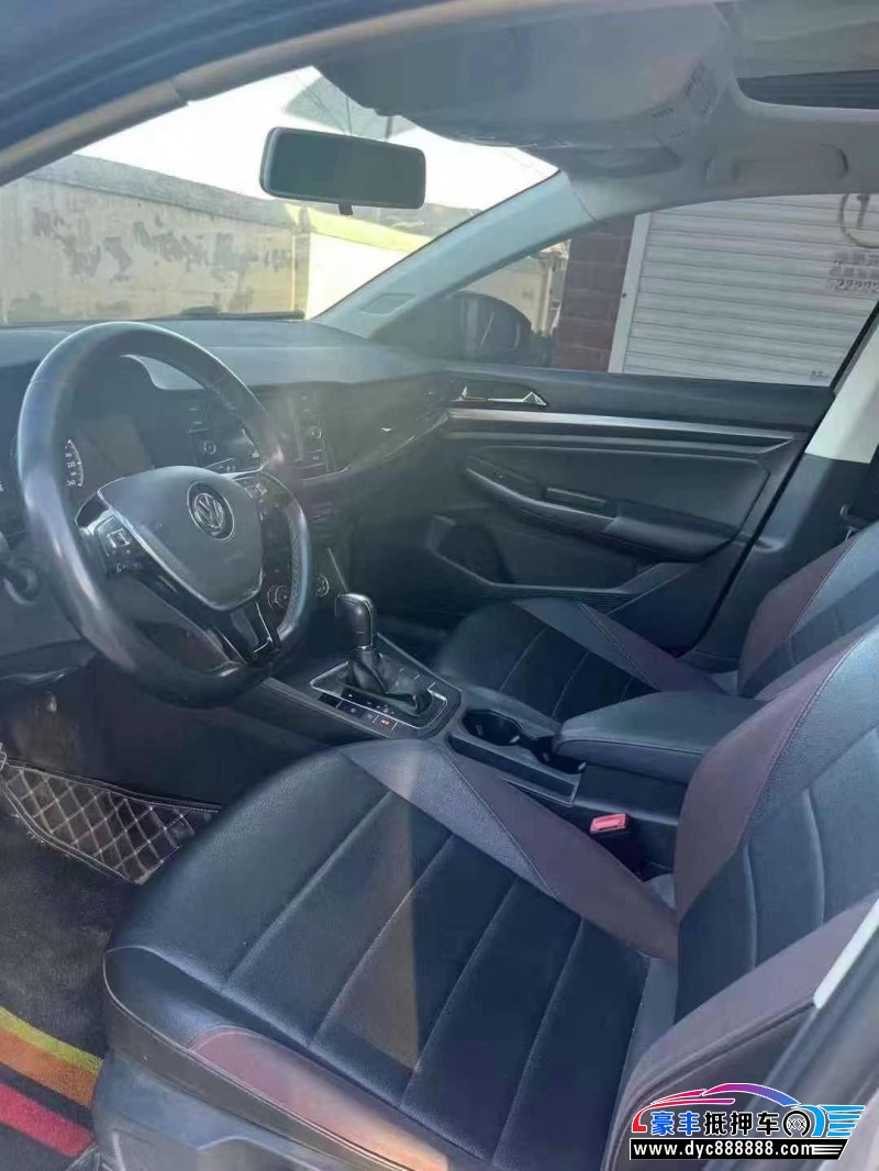 19年大众宝来轿车抵押车出售