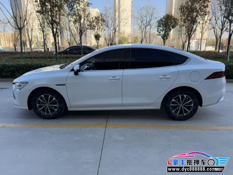 23年比亚迪秦轿车抵押车出售