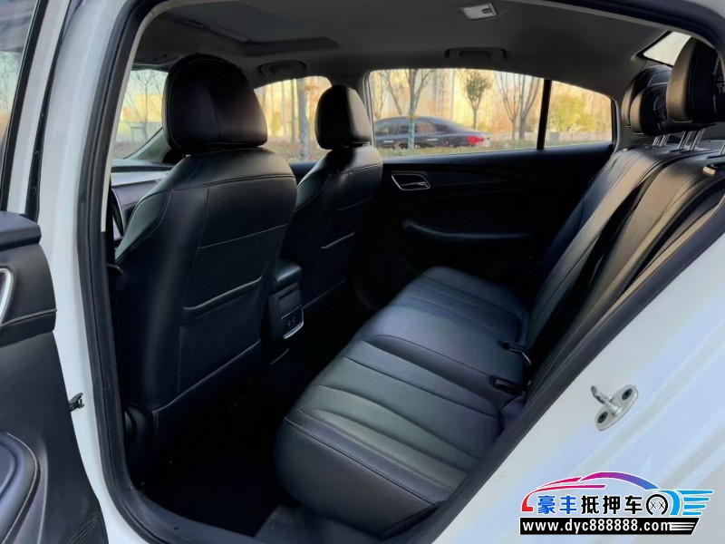 19年荣威i5轿车抵押车出售