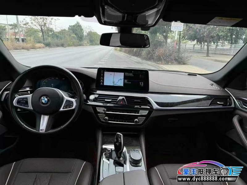 21年宝马5系轿车抵押车出售