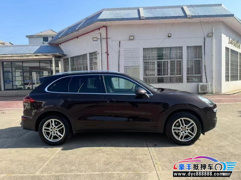 16年保时捷卡宴轿车抵押车出售