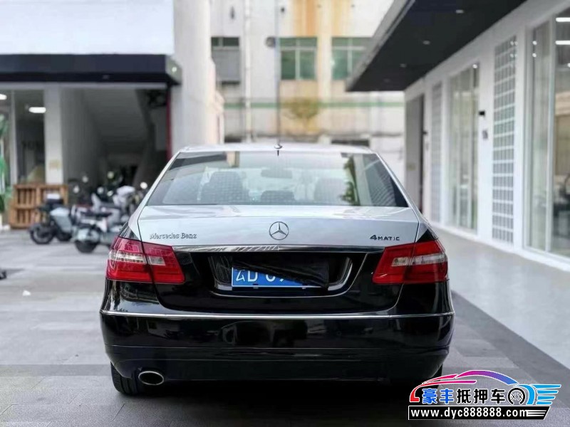 10年奔驰E轿车抵押车出售
