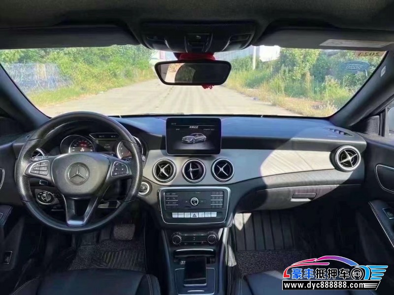 19年奔驰CLA轿车抵押车出售