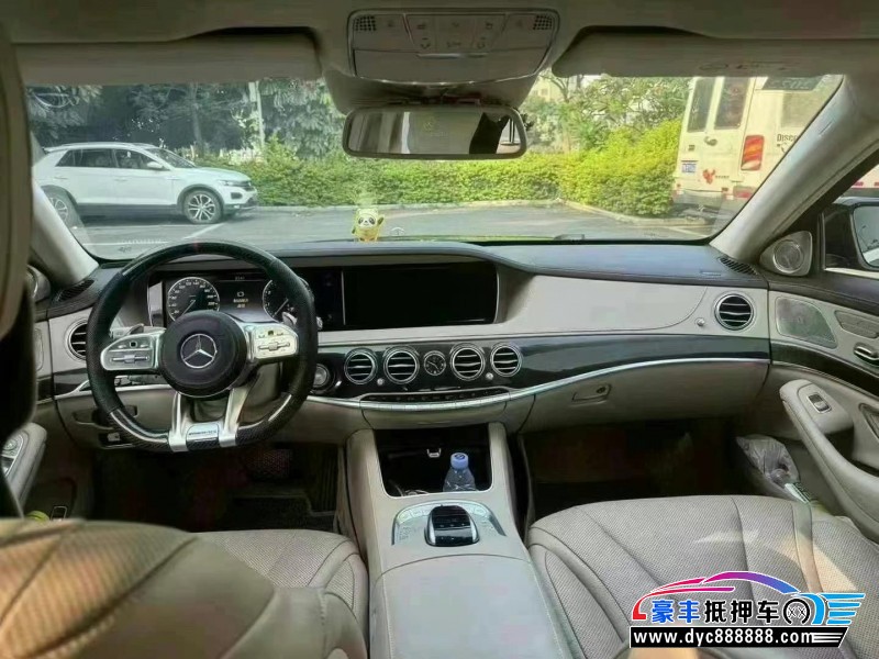 14年奔驰S轿车抵押车出售