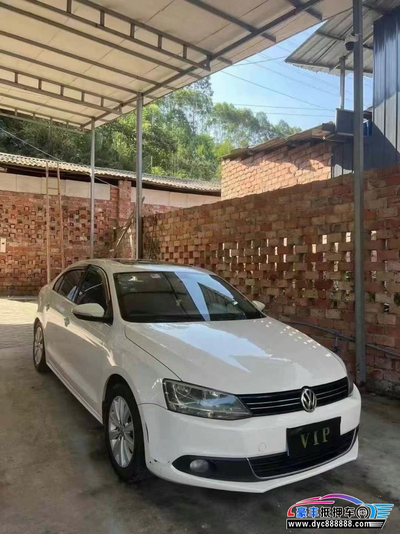 15年大众速腾轿车抵押车出售