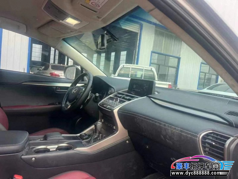 18年雷克萨斯NX轿车抵押车出售