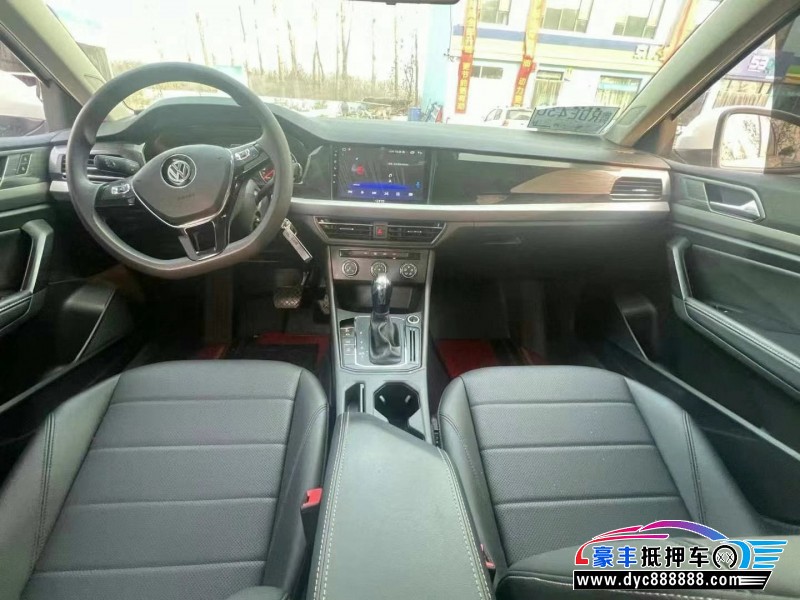 19年大众朗逸轿车抵押车出售