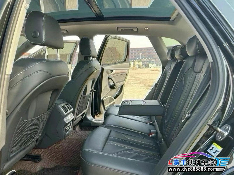 22年奥迪Q5轿车抵押车出售