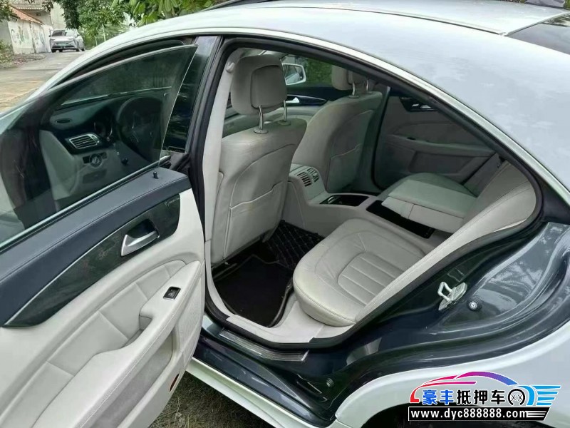 15年奔驰CLS轿车抵押车出售