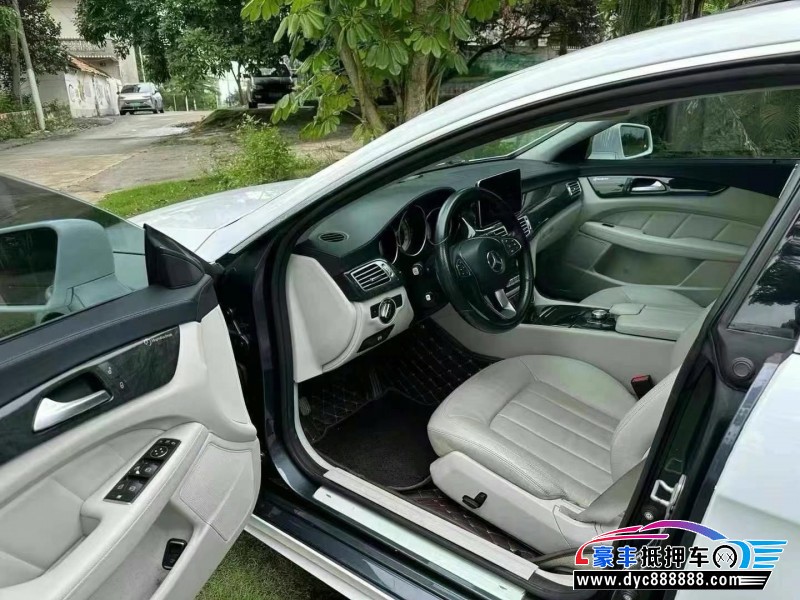 15年奔驰CLS轿车抵押车出售