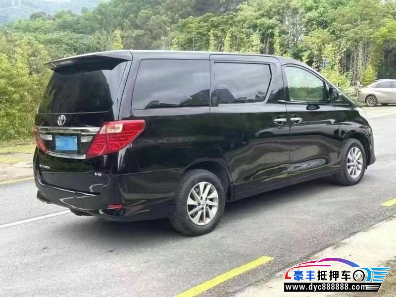 12年丰田埃尔法轿车抵押车出售