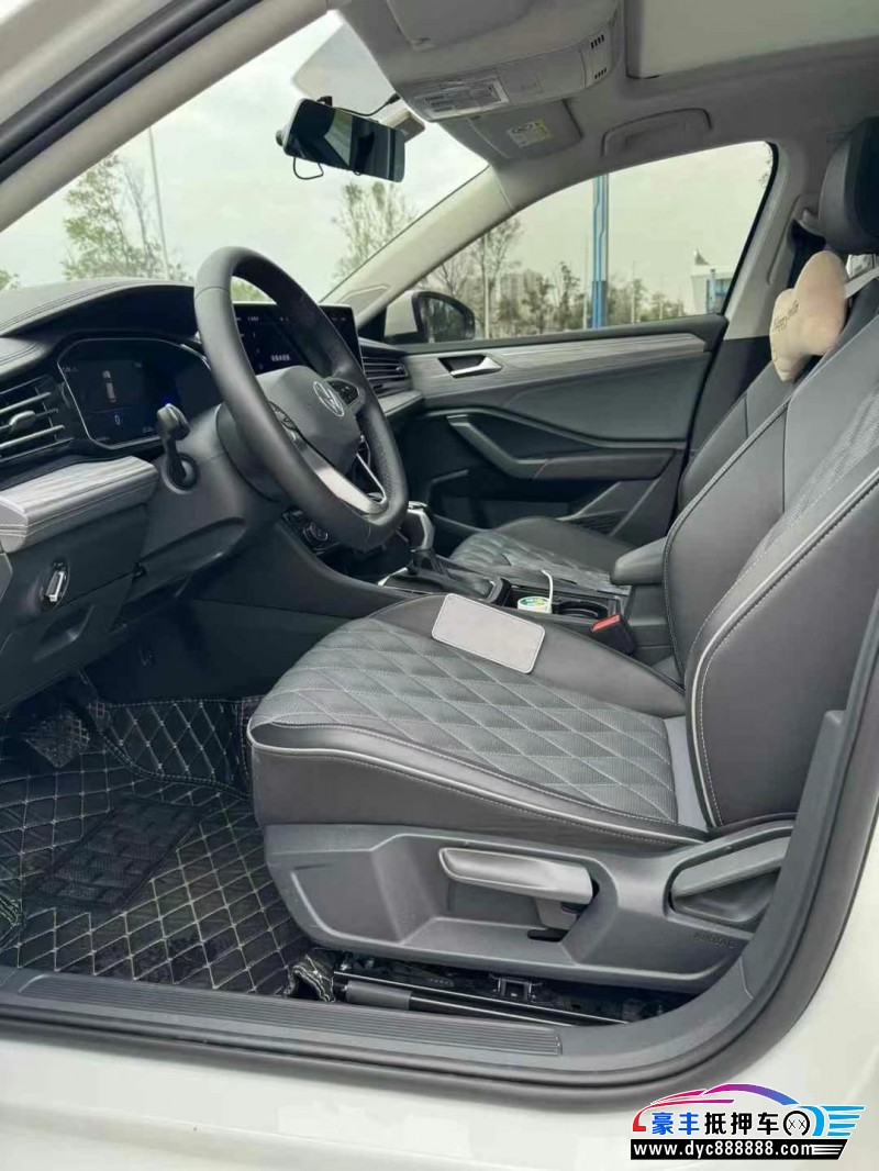 22年大众速腾轿车抵押车出售