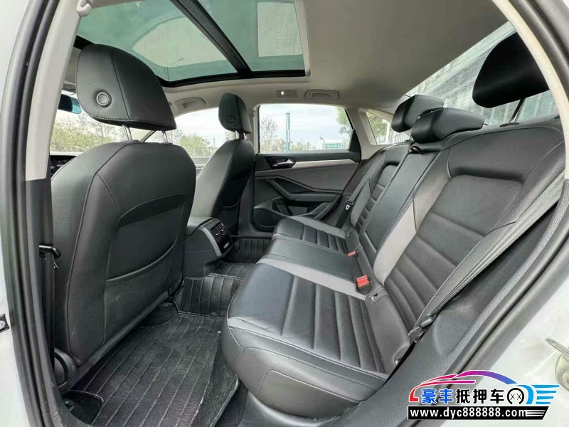 20年大众速腾轿车抵押车出售