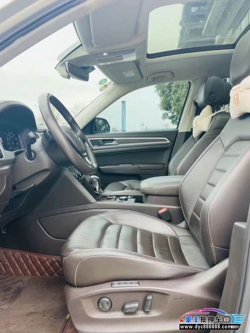 18年大众途昂轿车抵押车出售